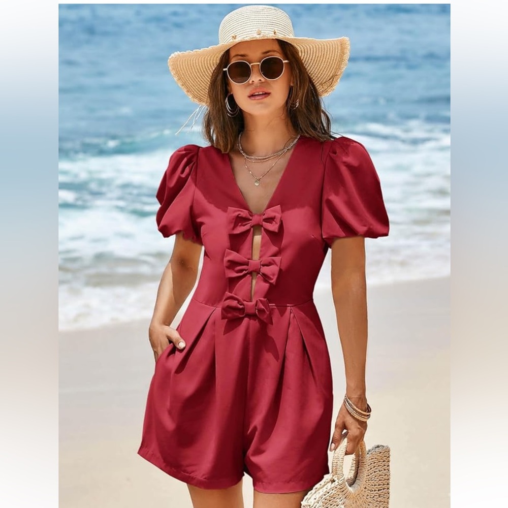 New adorable red bow romper with puff sleeves - Picture 2 of 7